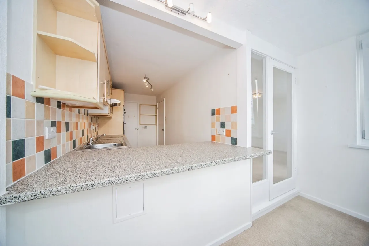 Bassett Avenue, Southampton, SO16, photo 14