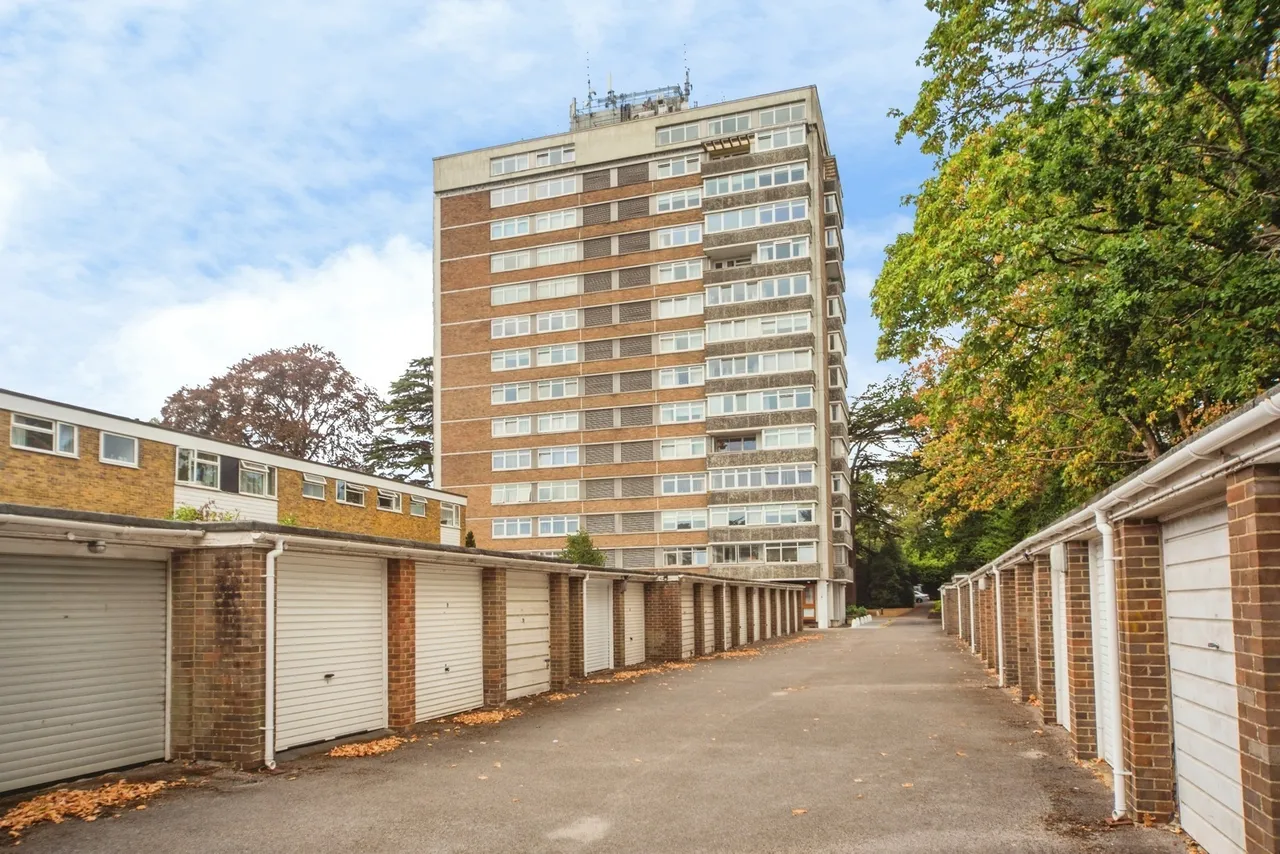 Bassett Avenue, Southampton, SO16, photo 25
