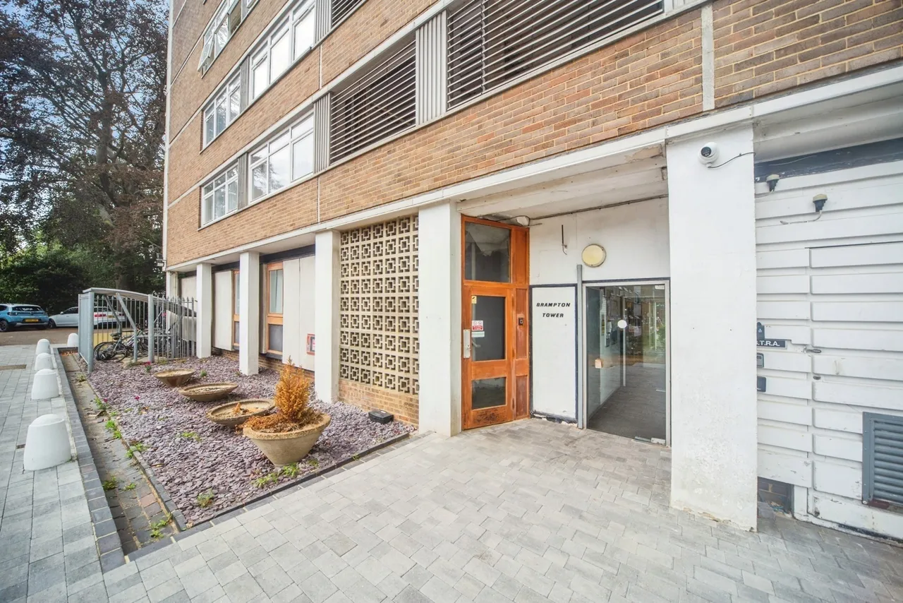 Bassett Avenue, Southampton, SO16, photo 24