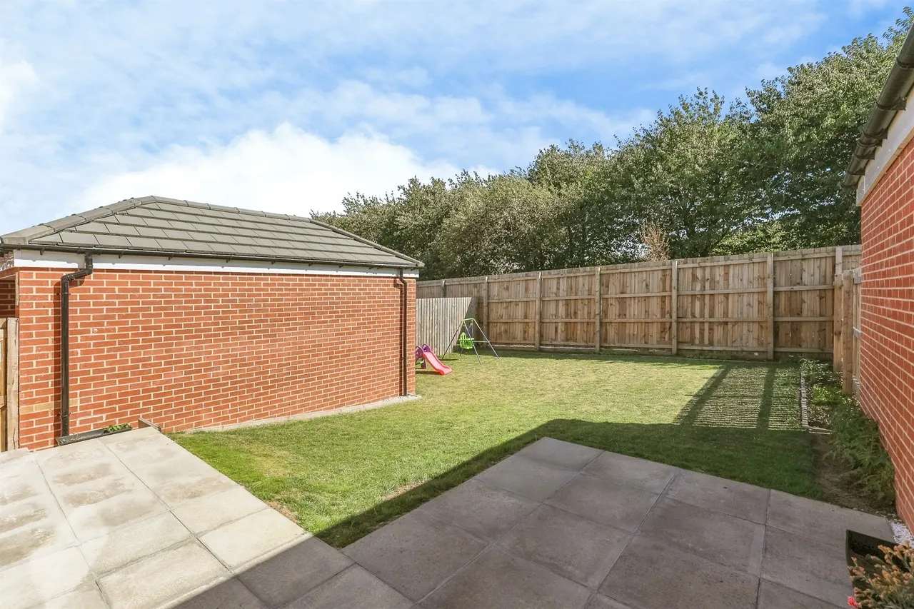 Dearne Hall Lane, Barugh Green, S75, photo 18