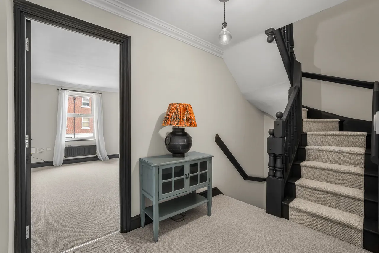 Brookbank Close, Cheltenham, GL50, photo 12