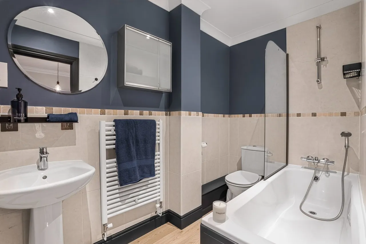 Brookbank Close, Cheltenham, GL50, photo 17