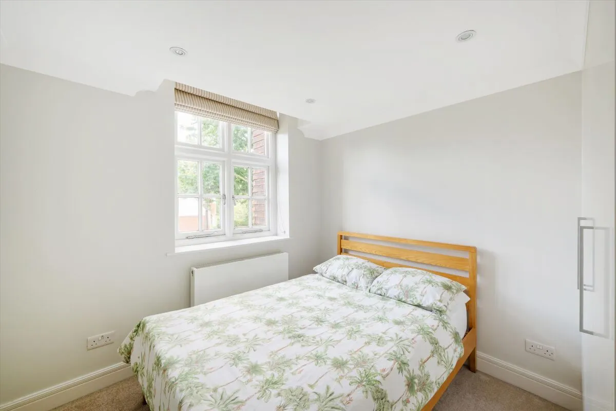 Eton Avenue, London, NW3, photo 13