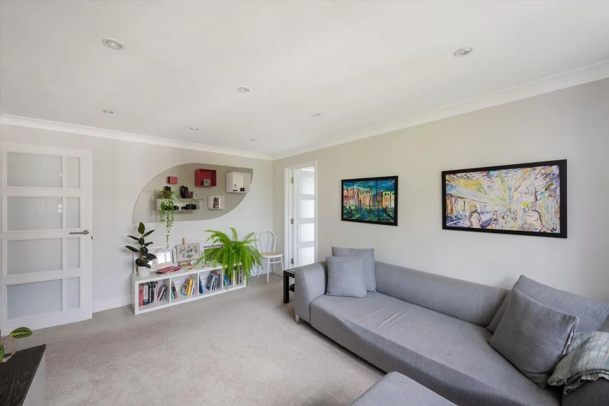 Eton Avenue, London, NW3, photo 7