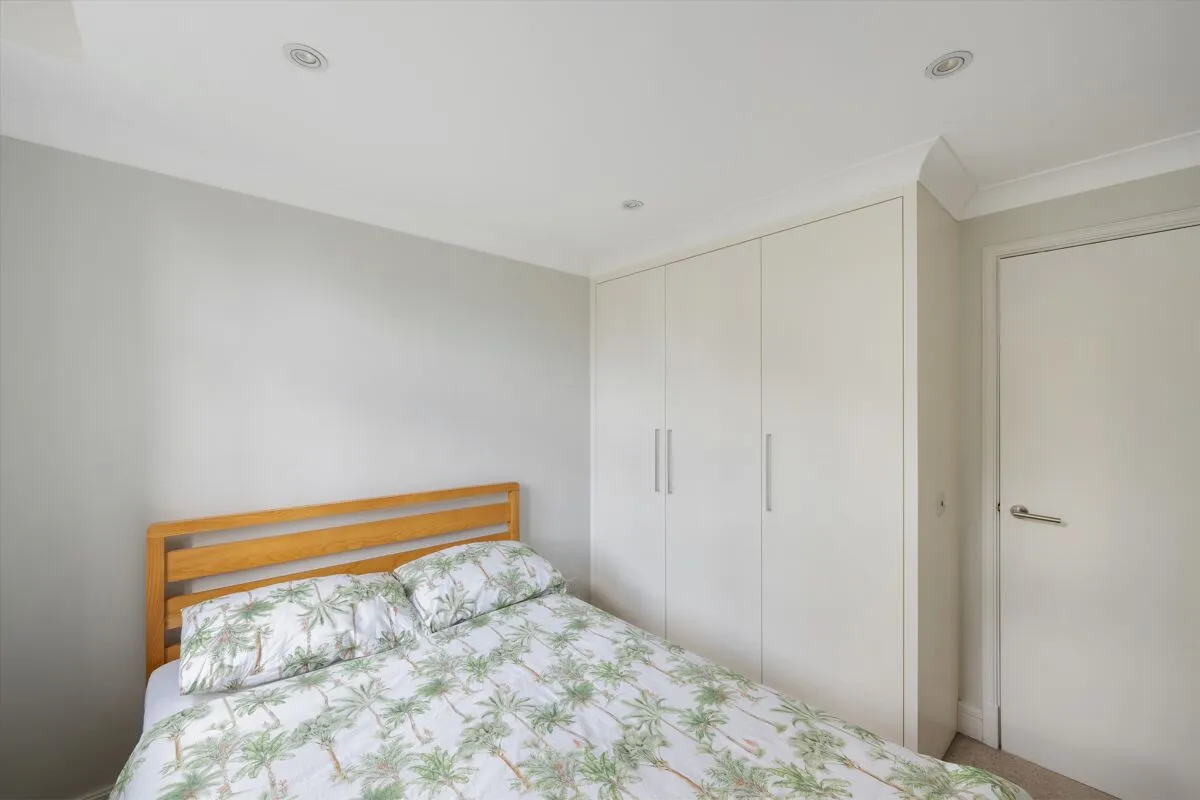 Eton Avenue, London, NW3, photo 12