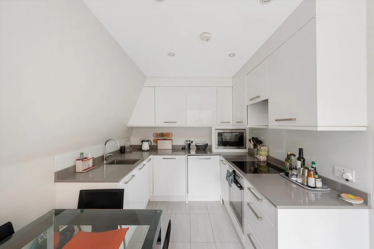 Eton Avenue, London, NW3, photo 9