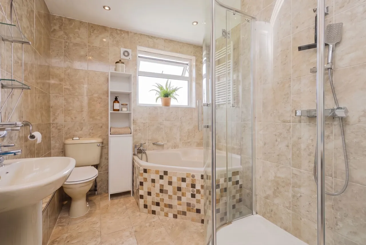 Templecombe Way, Morden, SM4, photo 6