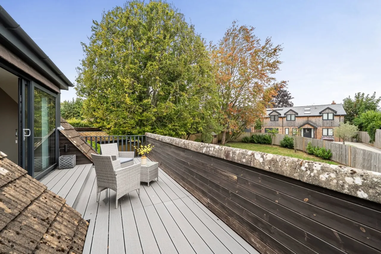 South Wonston, SO21, photo 20