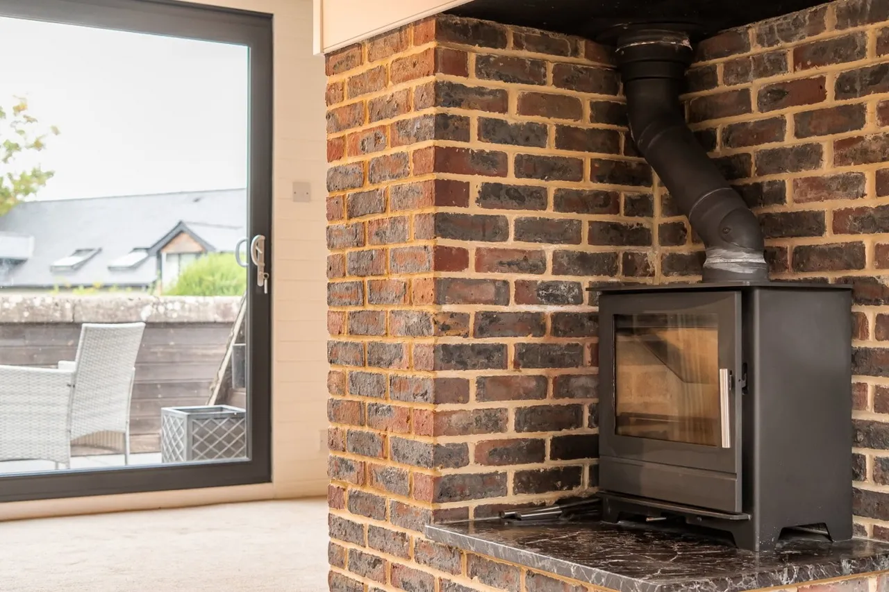 South Wonston, SO21, photo 15