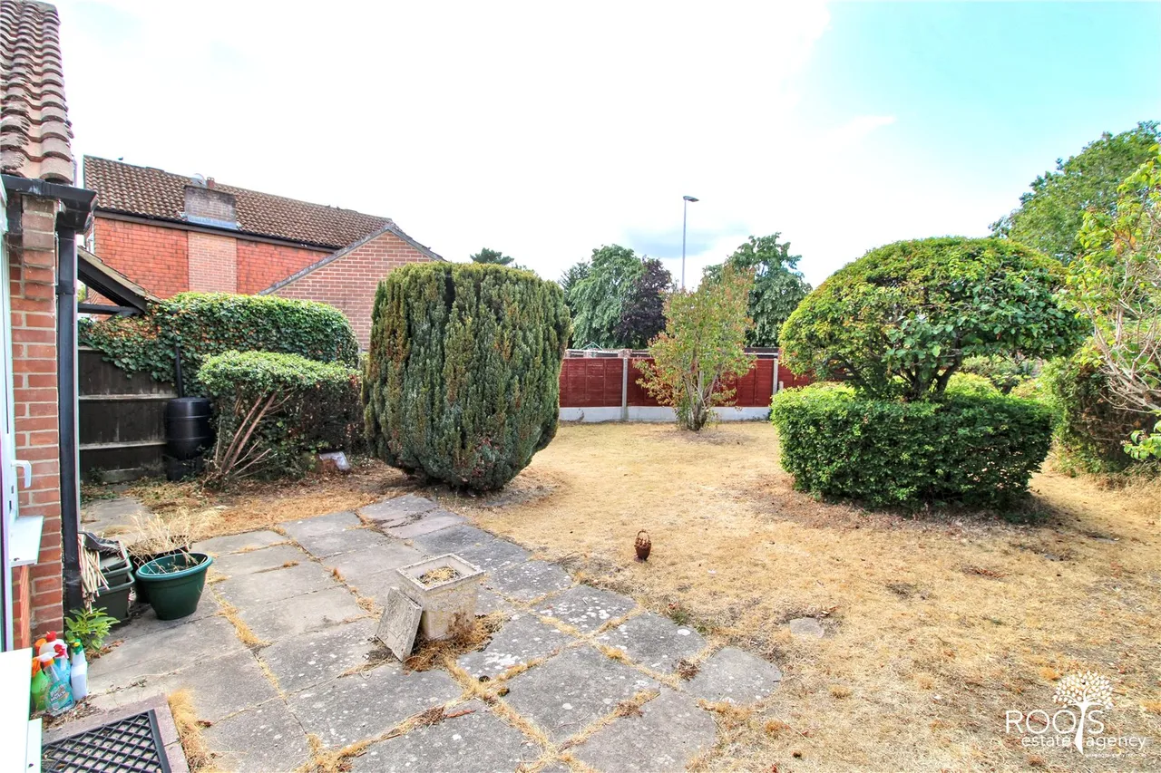 Thatcham, Berkshire, photo 11