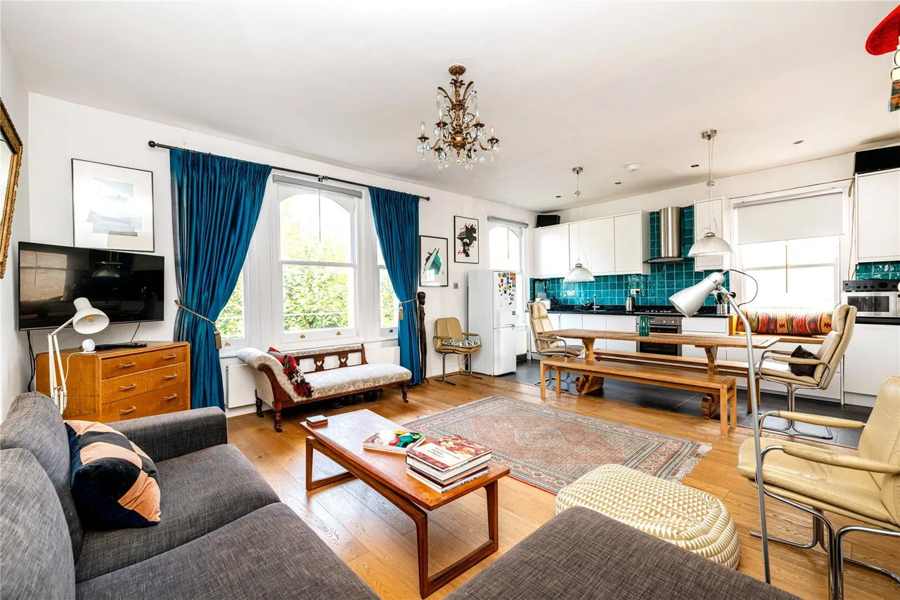 3 bed flat for sale, Cambridge Gardens, London, W10
