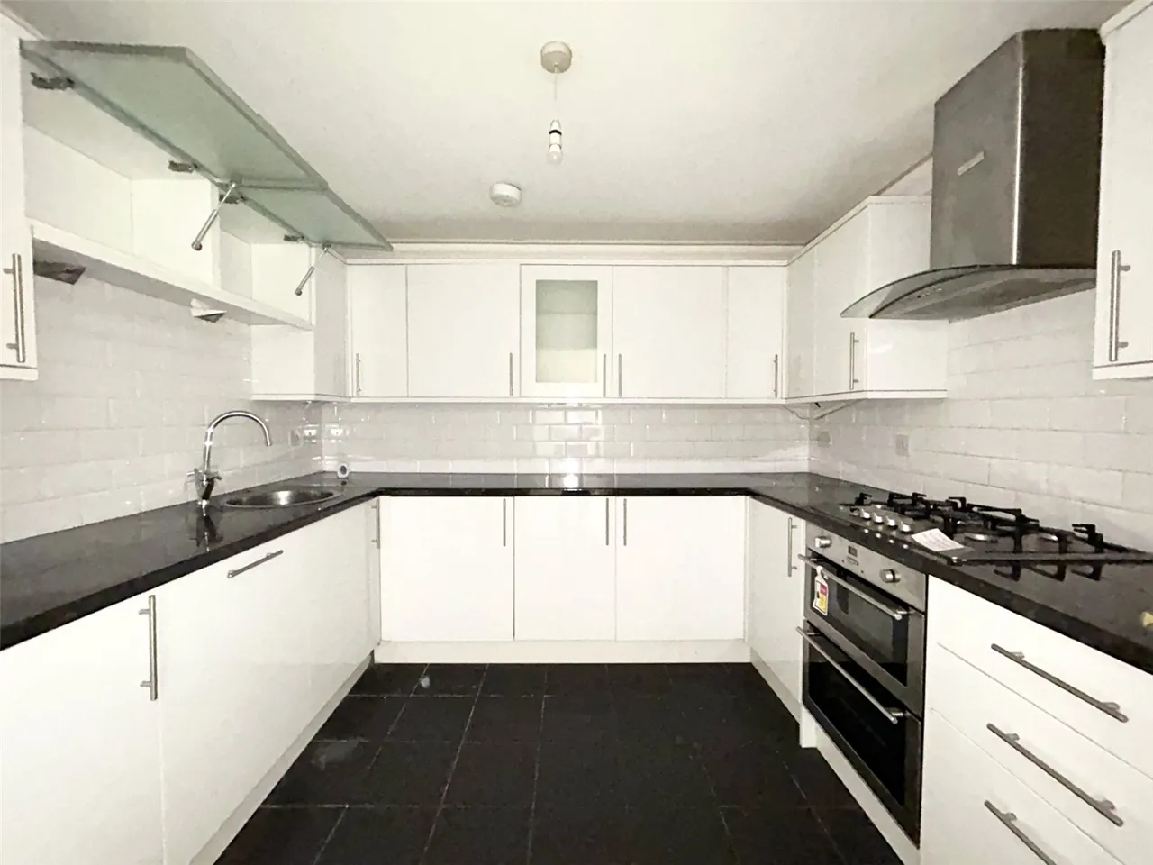 Margaret Court, Lennoxtown, G66, photo 3