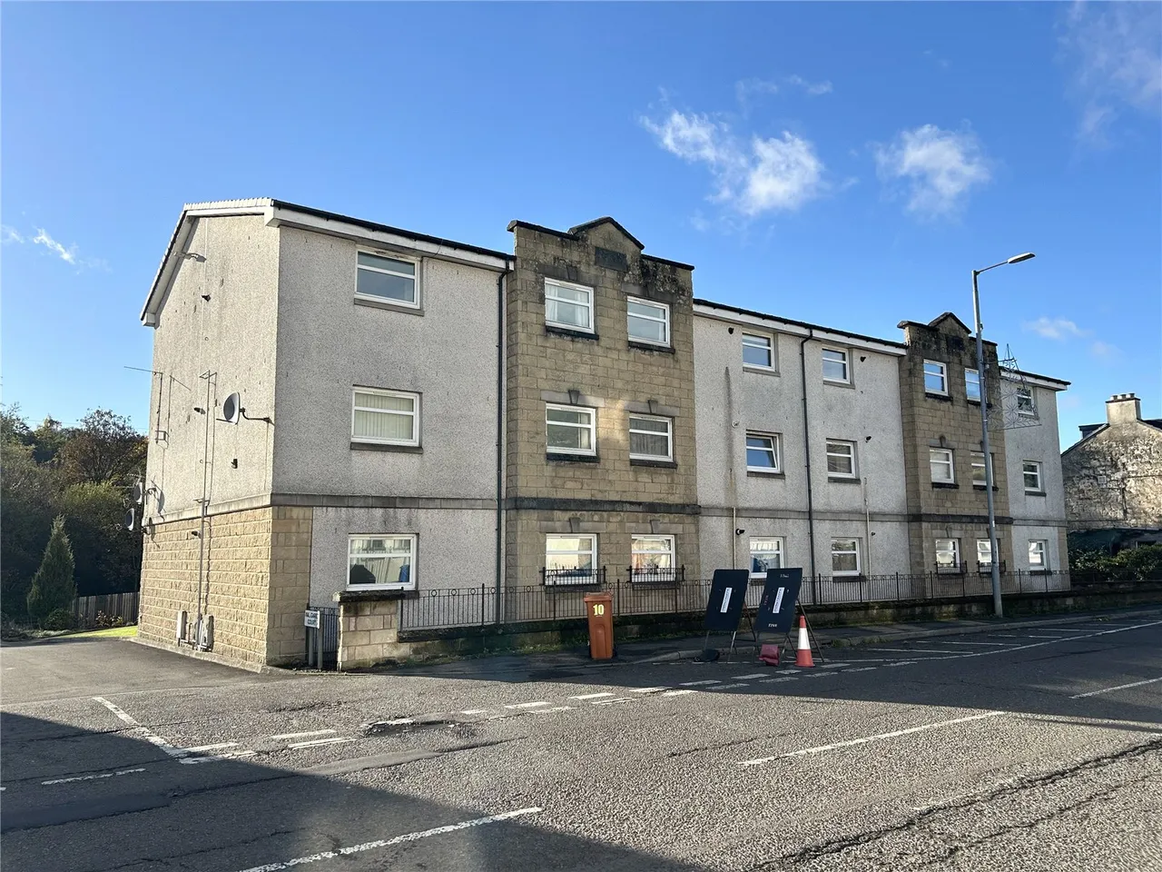 Margaret Court, Lennoxtown, G66, photo 5