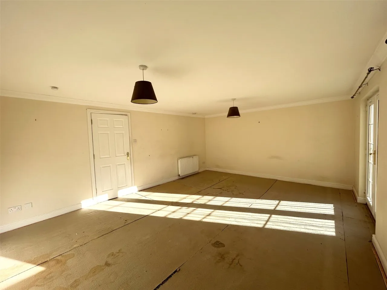 Margaret Court, Lennoxtown, G66, photo 8