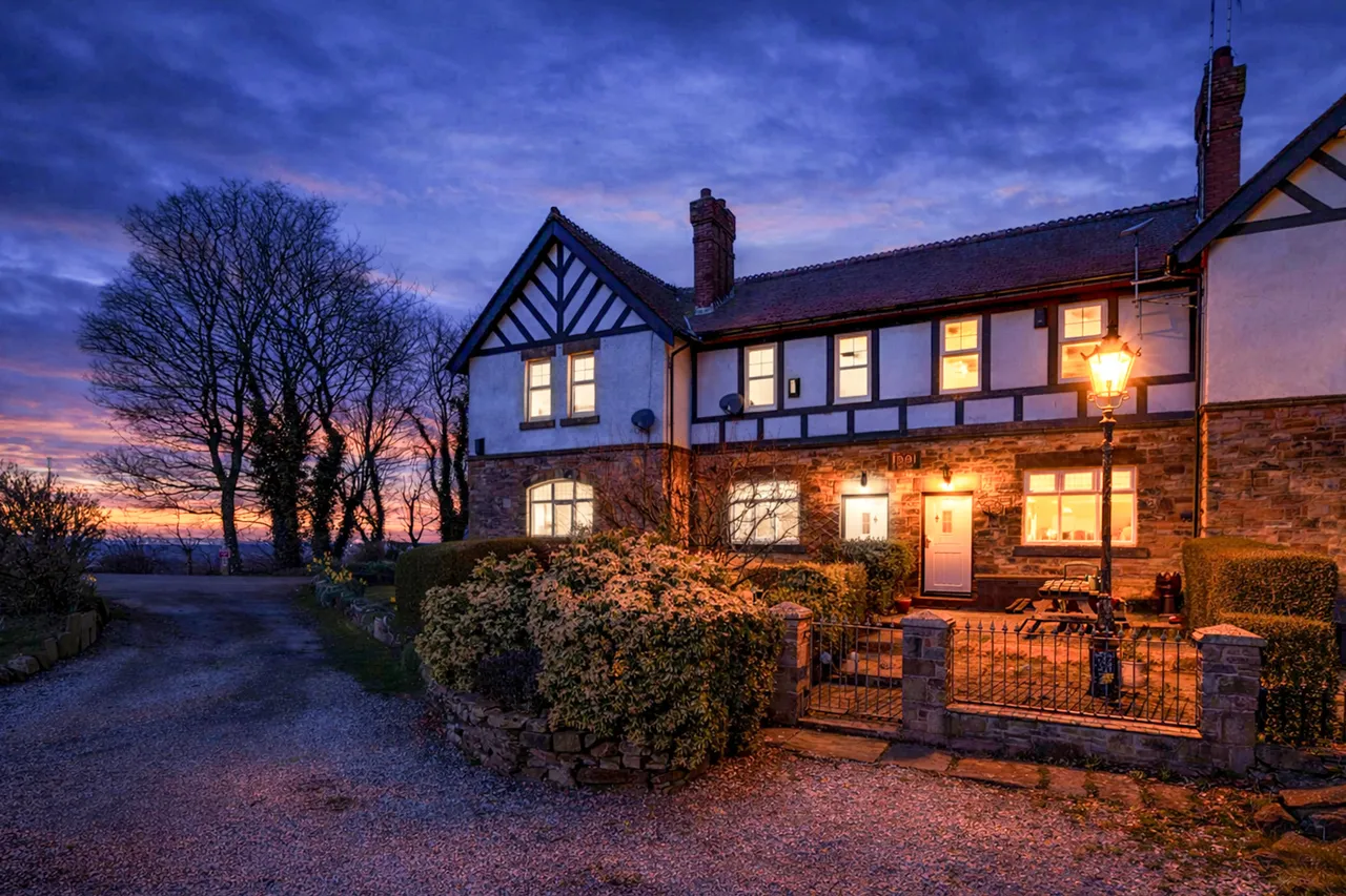 School Lane, Haigh, WN2, photo 5