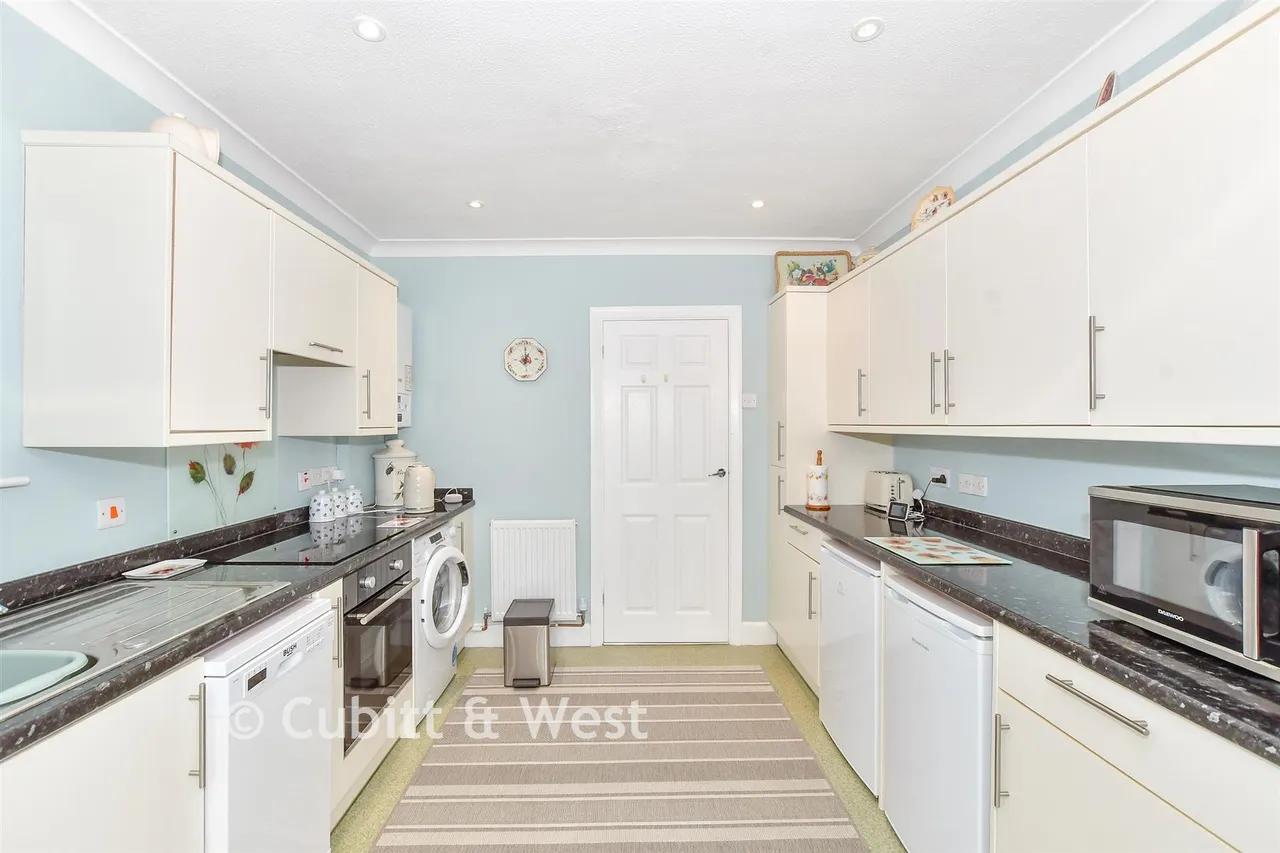 Frances Road, Purbrook, PO7, photo 5