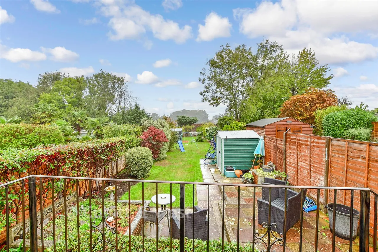 Frances Road, Purbrook, PO7, photo 2