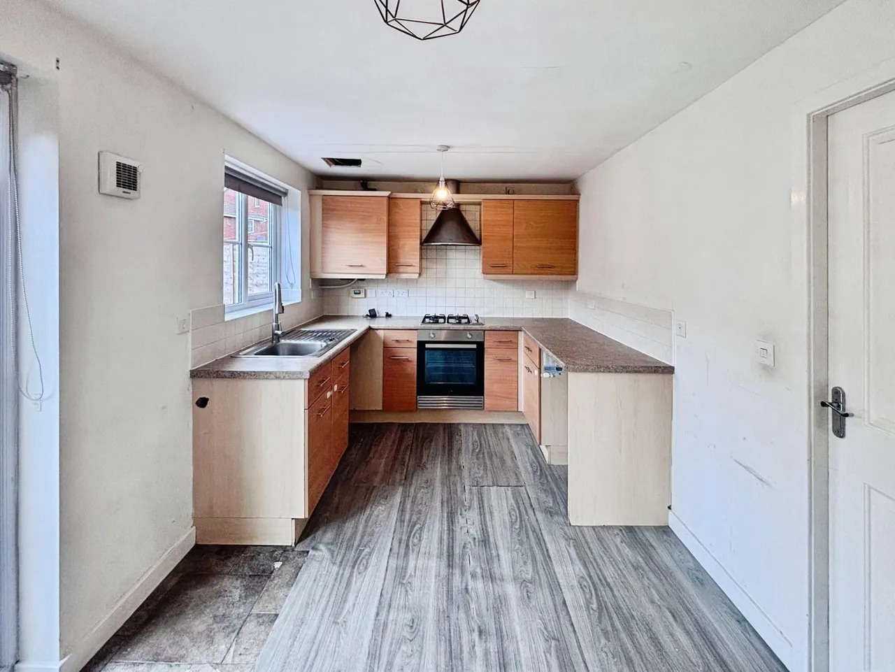 Acasta Way, Hull, HU9, photo 2