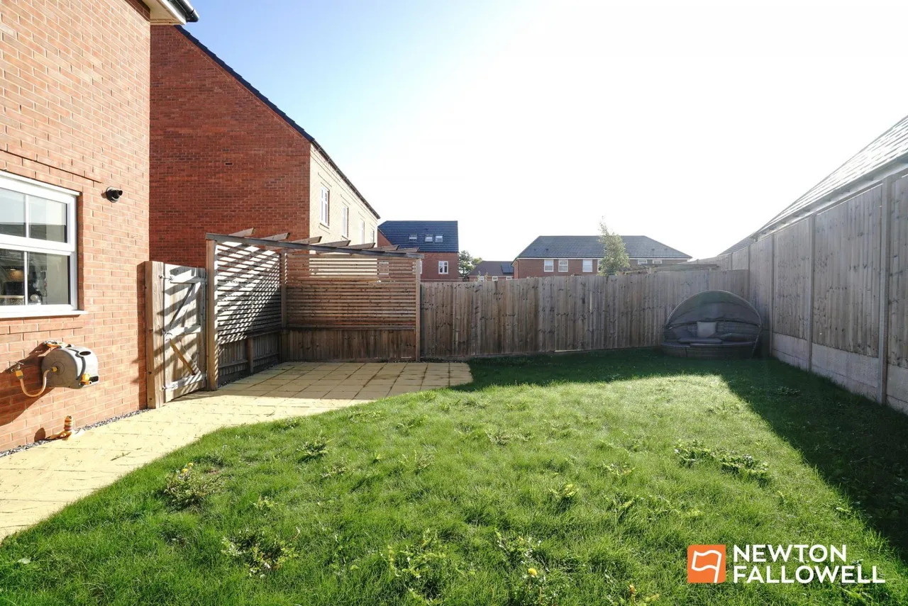 Pankhurst Close, East Leake, LE12, photo 15