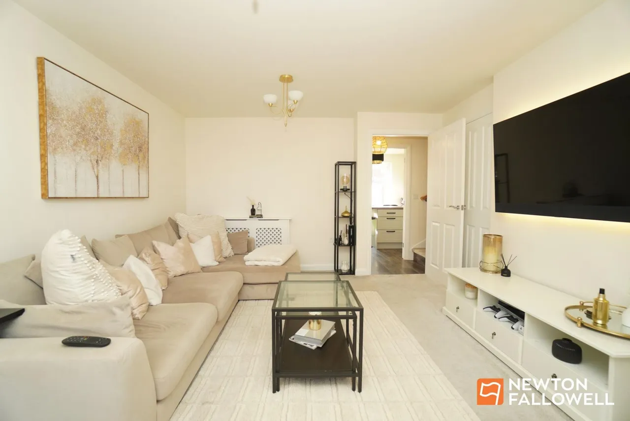 Pankhurst Close, East Leake, LE12, photo 2