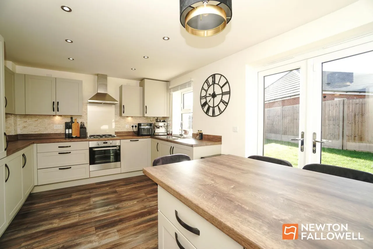 Pankhurst Close, East Leake, LE12, photo 5