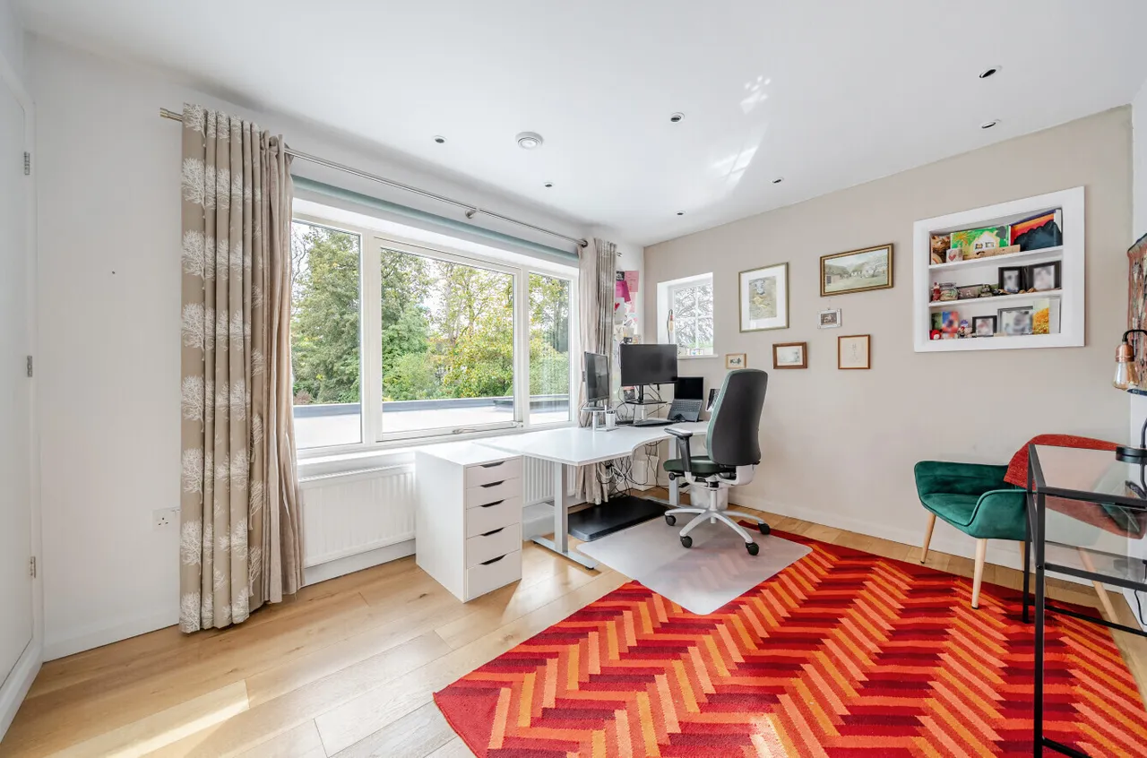 Hockering Road, Woking, GU22, photo 34