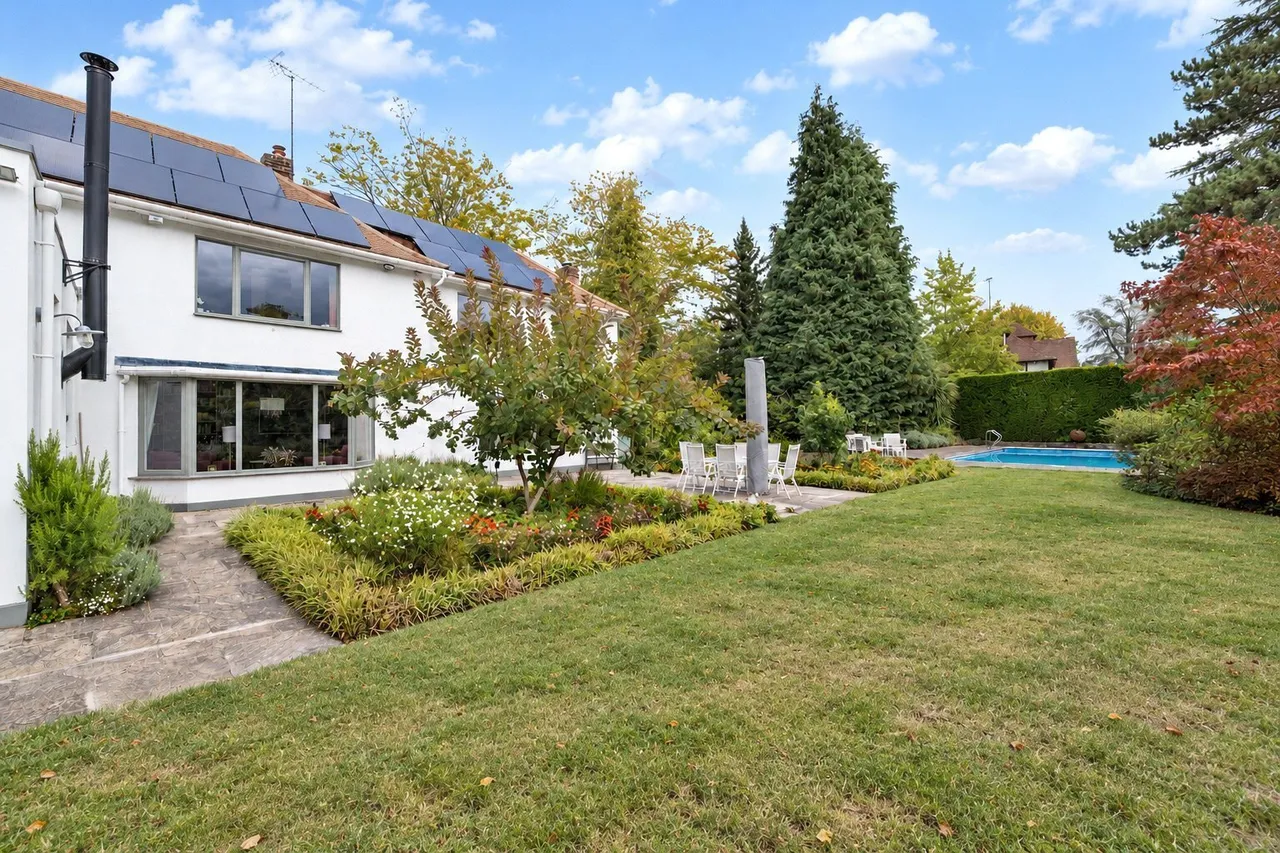 Hockering Road, Woking, GU22, photo 48