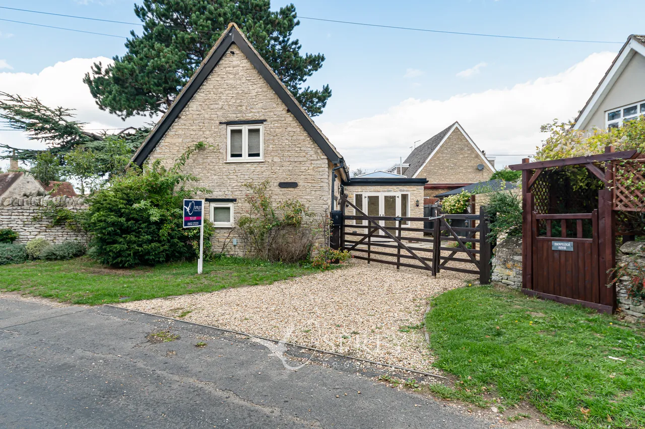 2 bed house to rent, Thorpe Waterville, Kettering, NN14