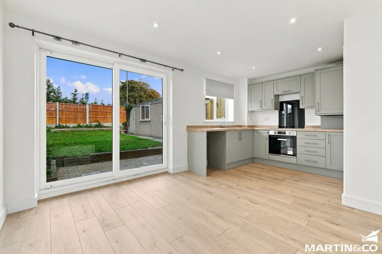 Belmonde Drive, Chelmsford, photo 2