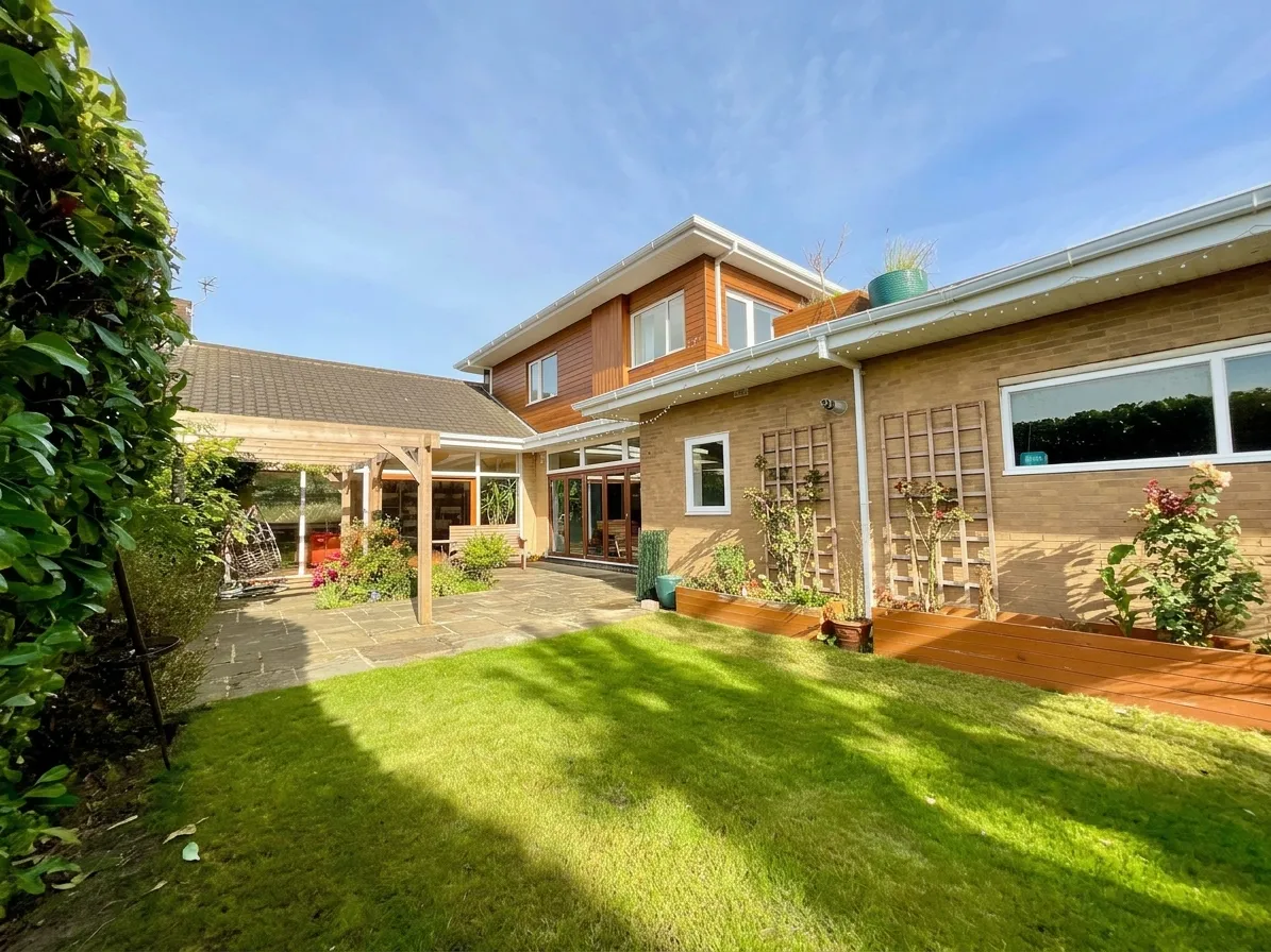Leys Drive, Newcastle, ST5, photo 37