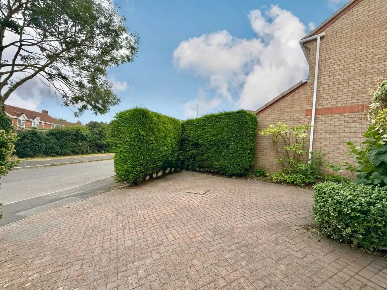 Hampton Drive, Swindon, Wiltshire, SN5 6EY, photo 5