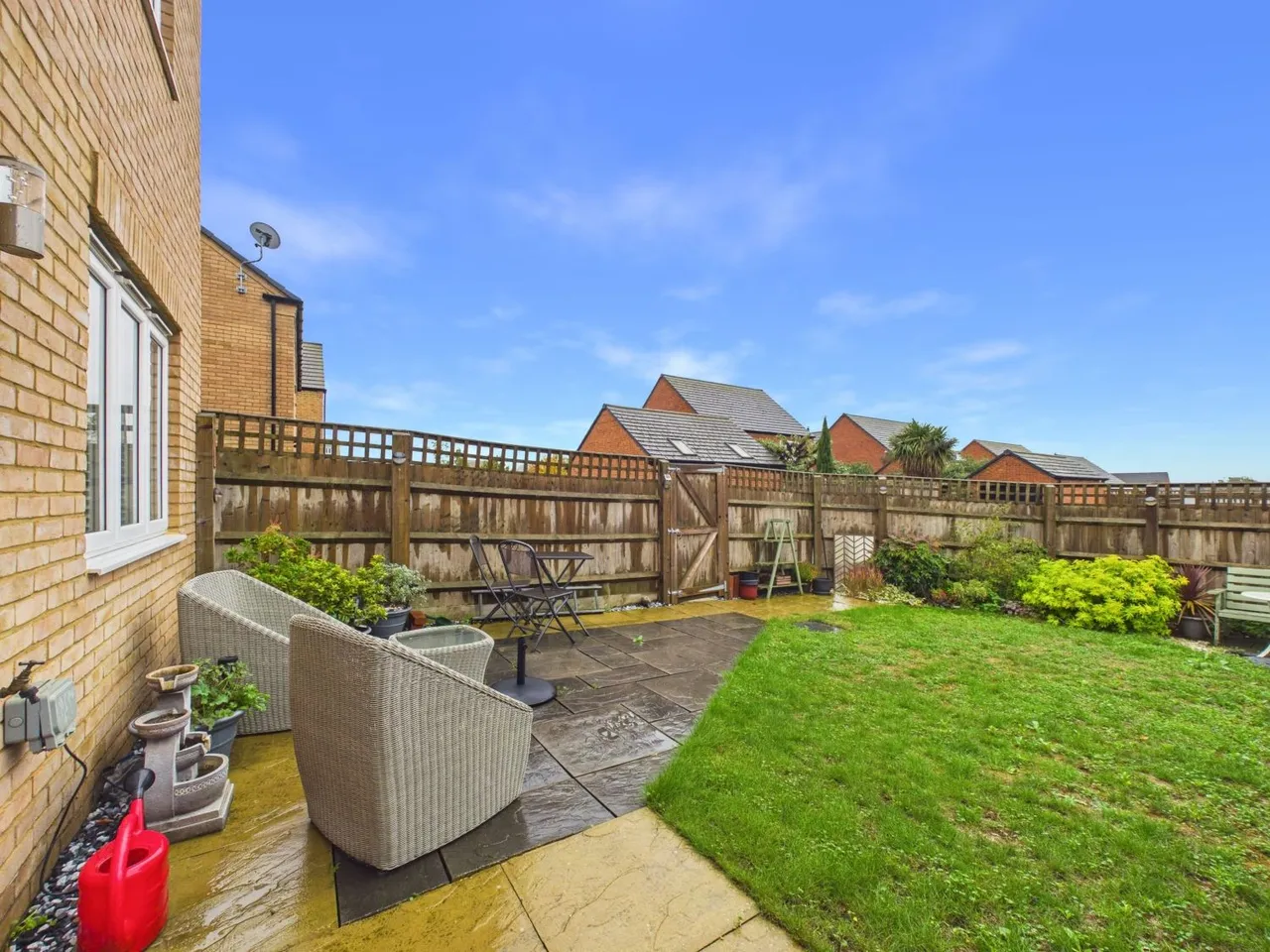 Irthlingborough Road North, Wellingborough, NN8, photo 2