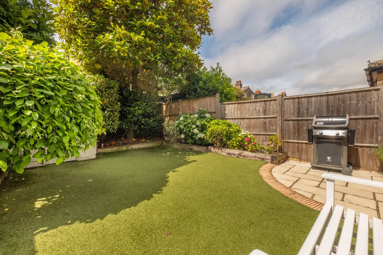 Swanage Road, London, SW18, photo 2