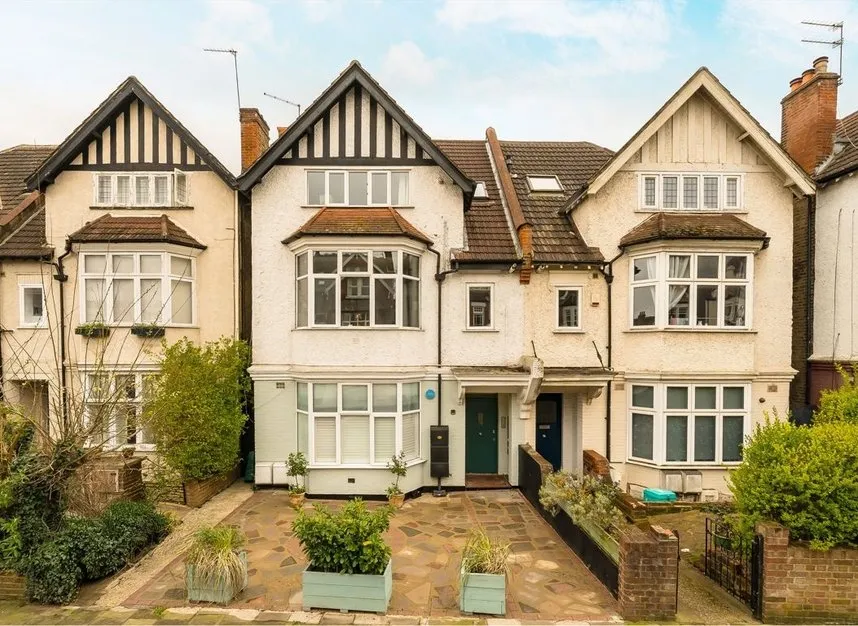 2 bed flat to rent, Gleneldon Road, Streatham, SW16
