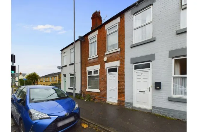 2 bed house for sale — Retford Road, Worksop