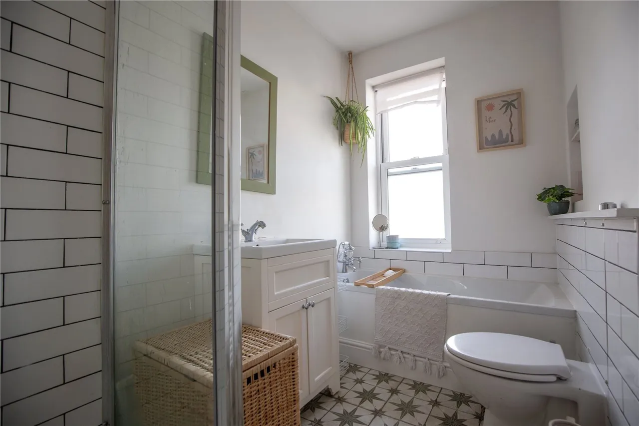 Gloucester Road, Bishopston, BS7, photo 12