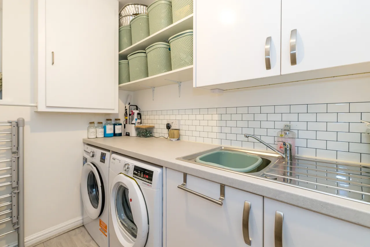 Dunsdale Drive, Ashton-In-Makerfield, WN4, photo 9