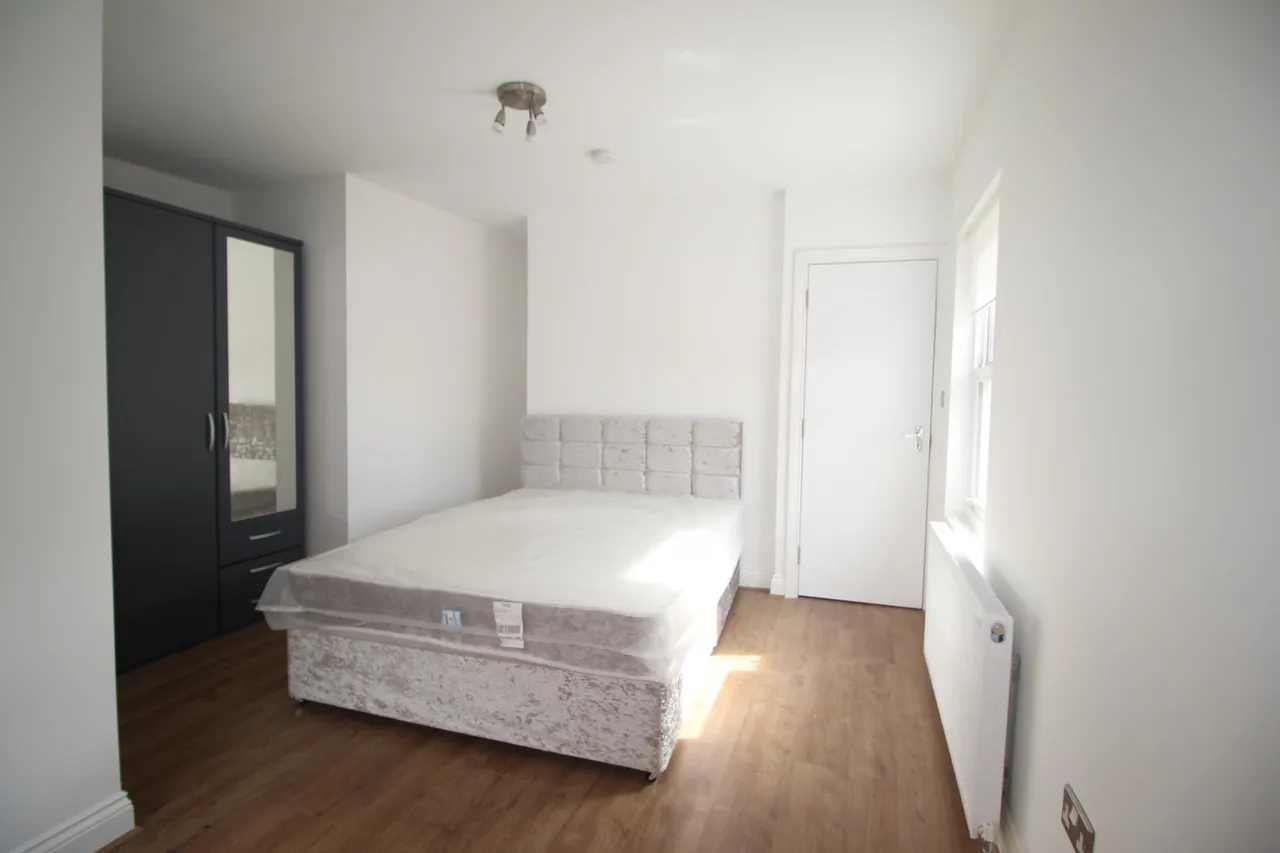 Queen Street, Maidenhead, SL6, photo 2