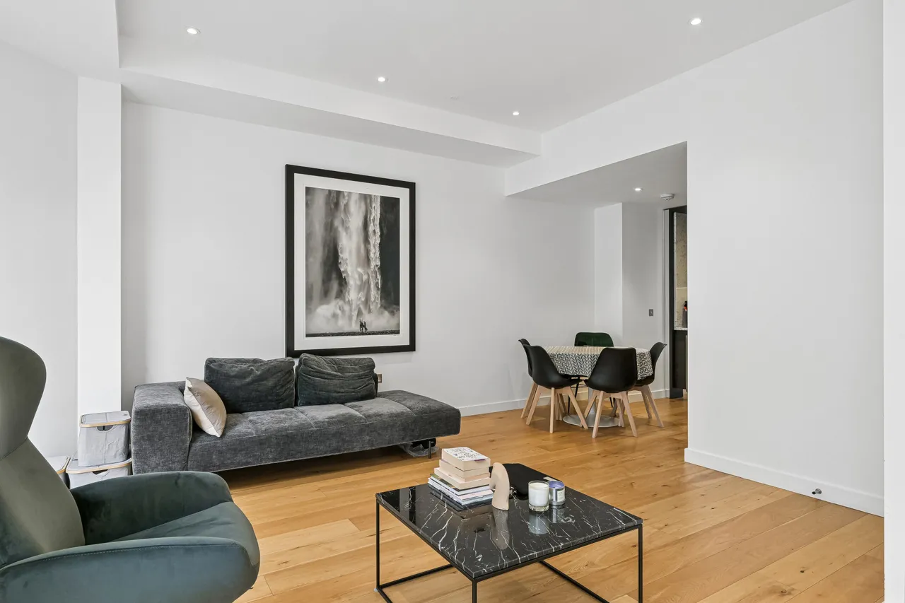 8 Esther Anne Place, London, N1, photo 2
