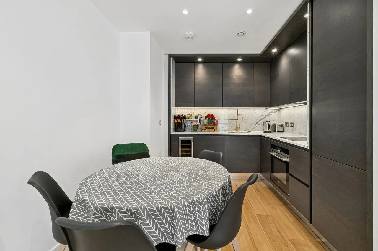 8 Esther Anne Place, London, N1, photo 4