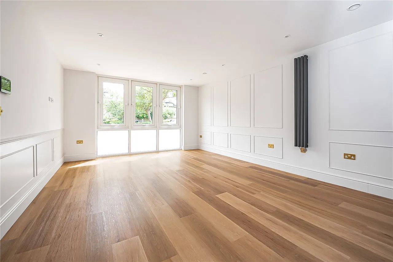 Candler Mews, Twickenham, TW1, photo 2