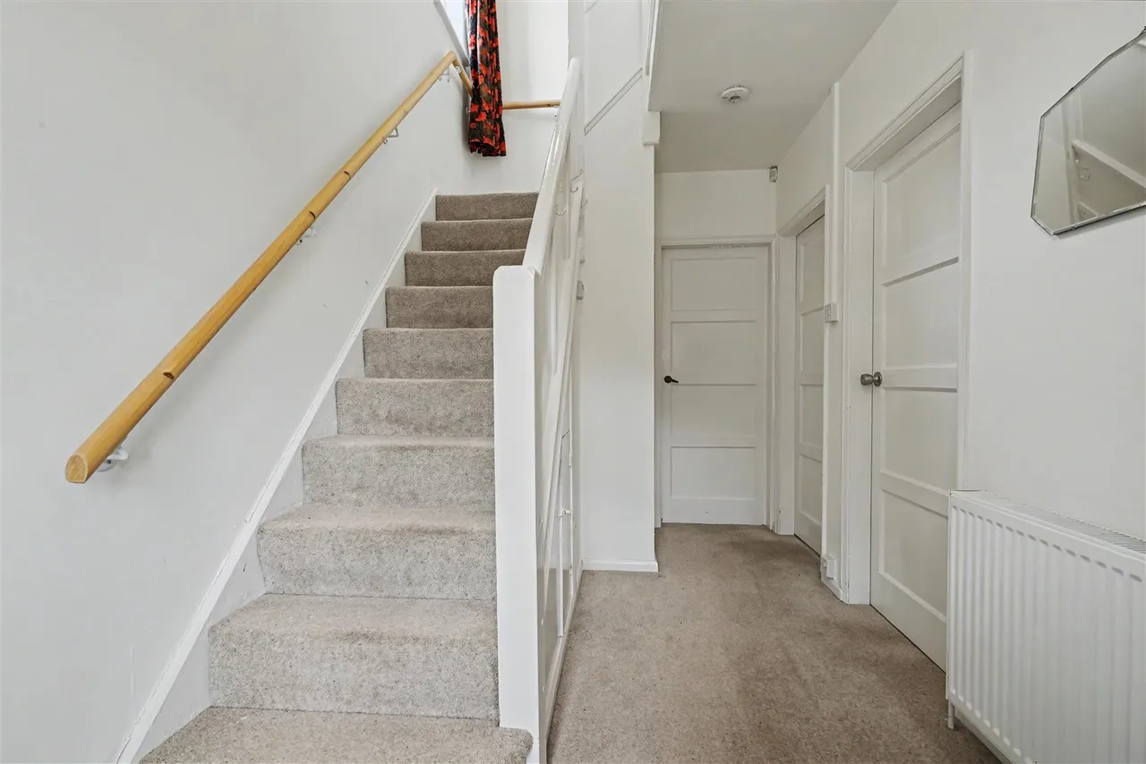 High Road, Chilwell, NG9, photo 6