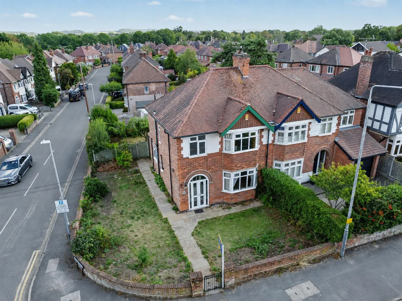 3 bed house for sale, High Road, Chilwell, NG9