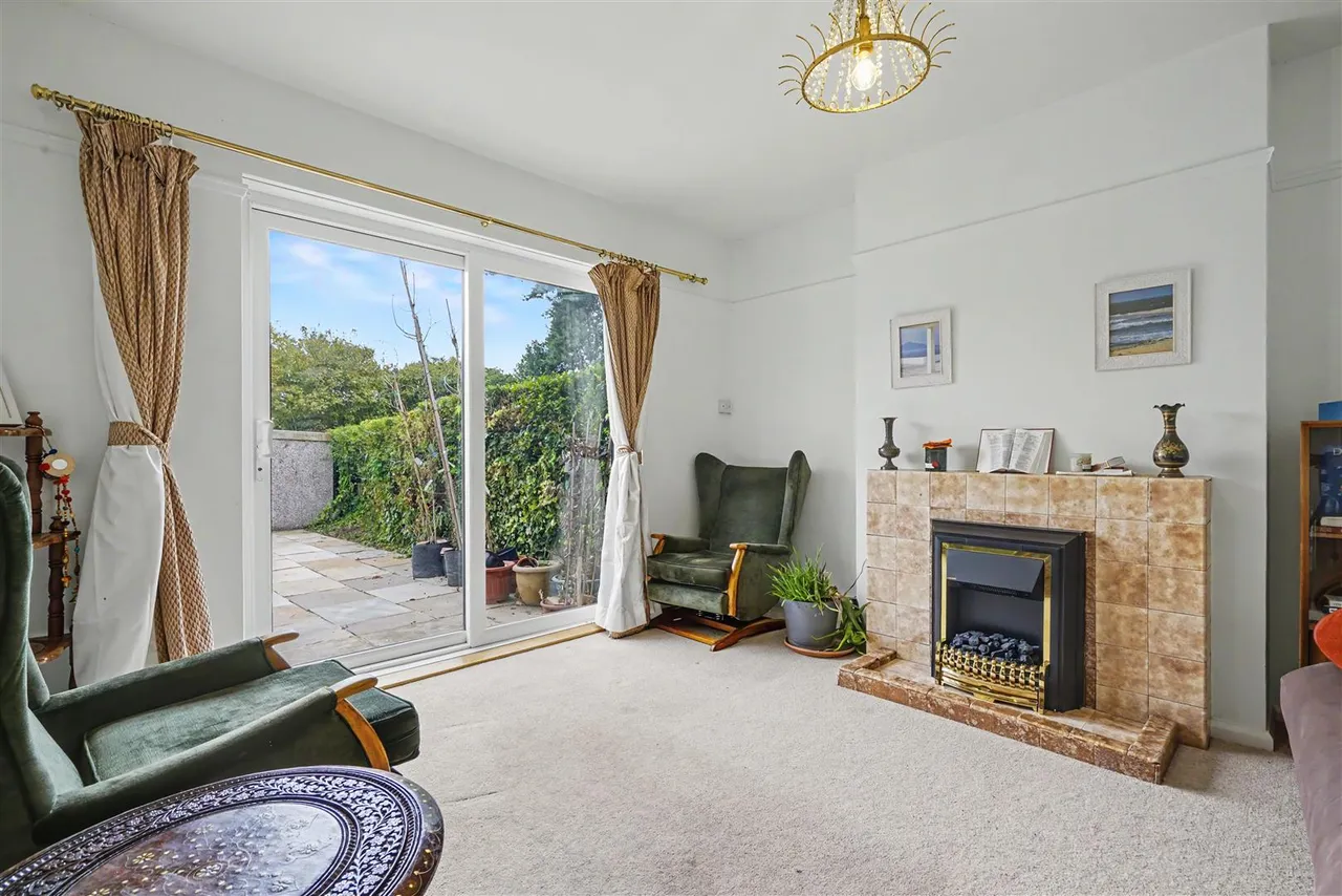 High Road, Chilwell, NG9, photo 2
