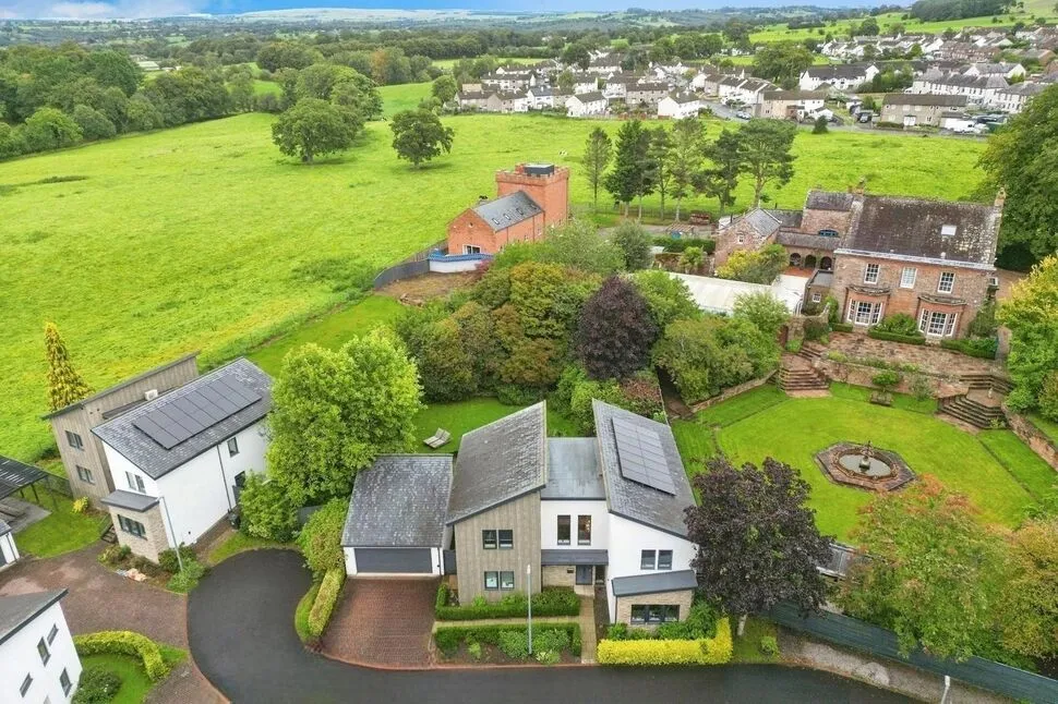 Garth Gardens, Brampton, Cumbria, CA8, photo 9