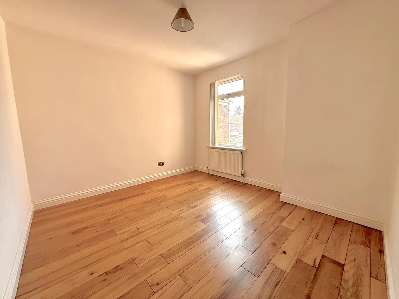 Ipswich Street, Swindon, Wiltshire, SN2 1DB, photo 4