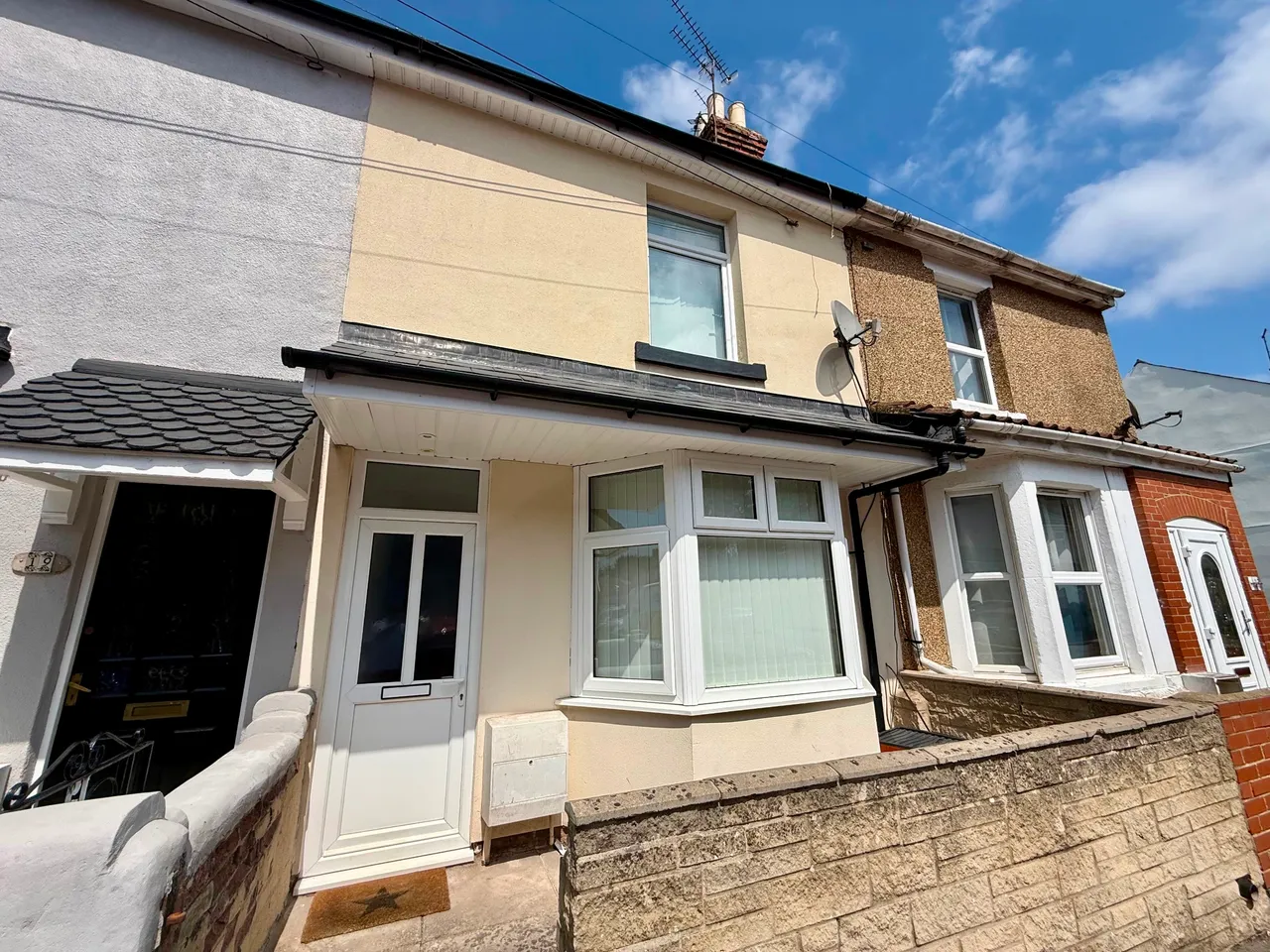 3 bed house for sale — Ipswich Street, Swindon, Wiltshire, SN2 1DB