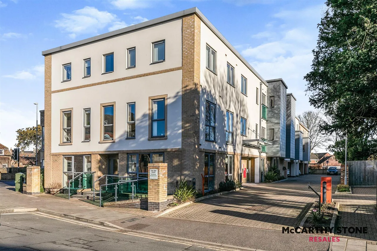 High Street, Huntingdon, PE29, photo 24