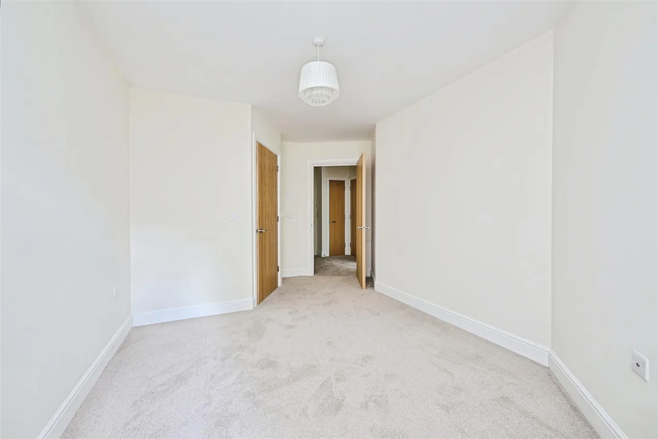 High Street, Huntingdon, PE29, photo 11