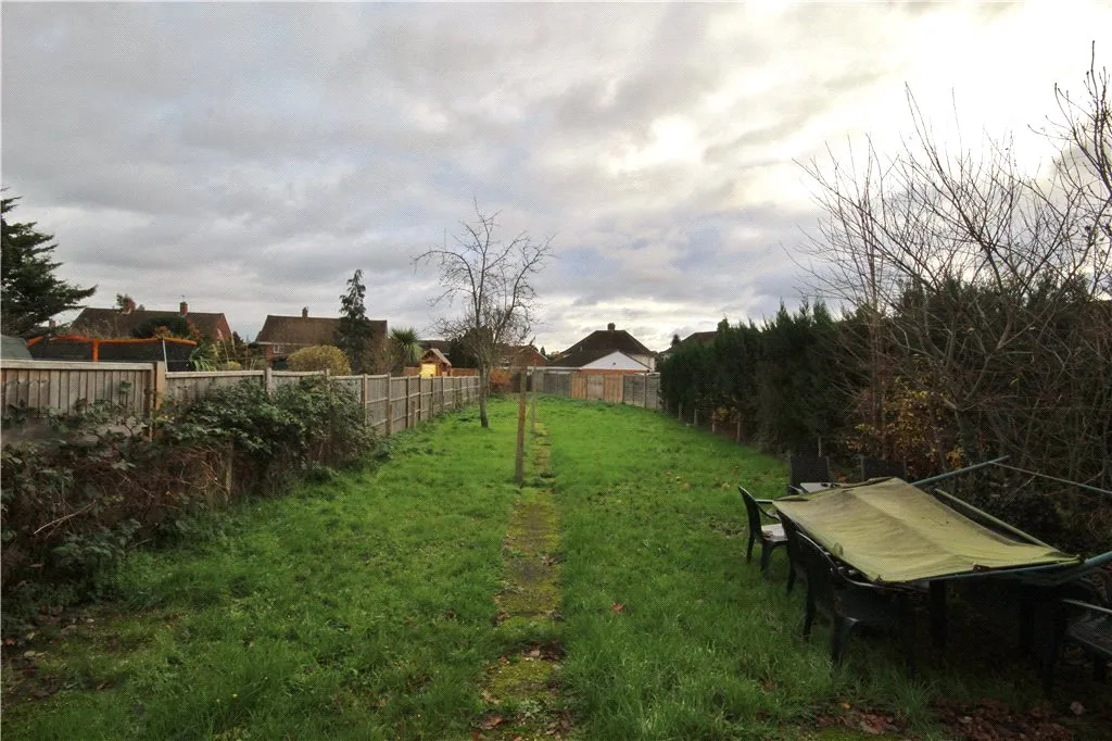 Larch Avenue, Guildford, GU1, photo 9